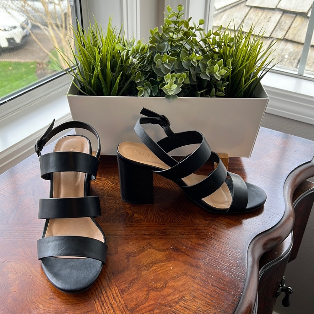 Black Womens Heeled Sandals- Never worn